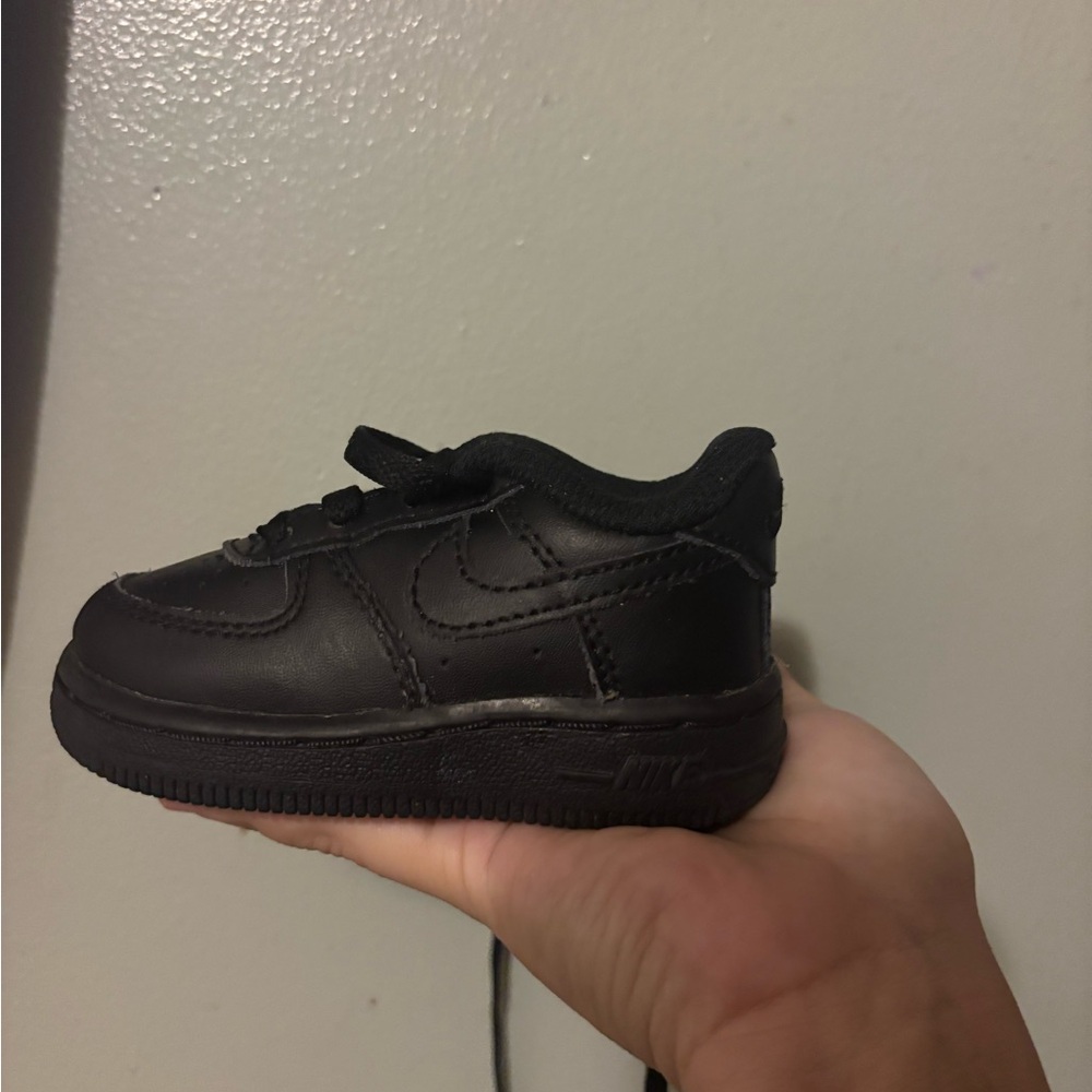 4c black air forces